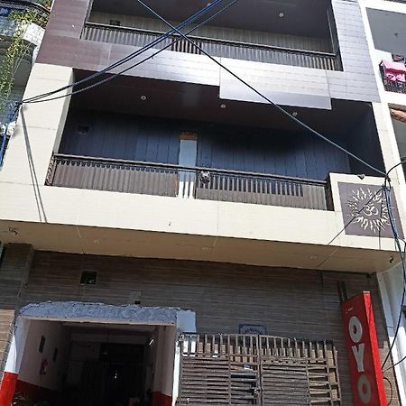 Hotel O Kl Khari Near Ashoka Park Mein Metro Нью-Дели Экстерьер фото