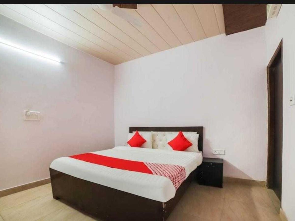 Hotel O Kl Khari Near Ashoka Park Mein Metro Нью-Дели Экстерьер фото