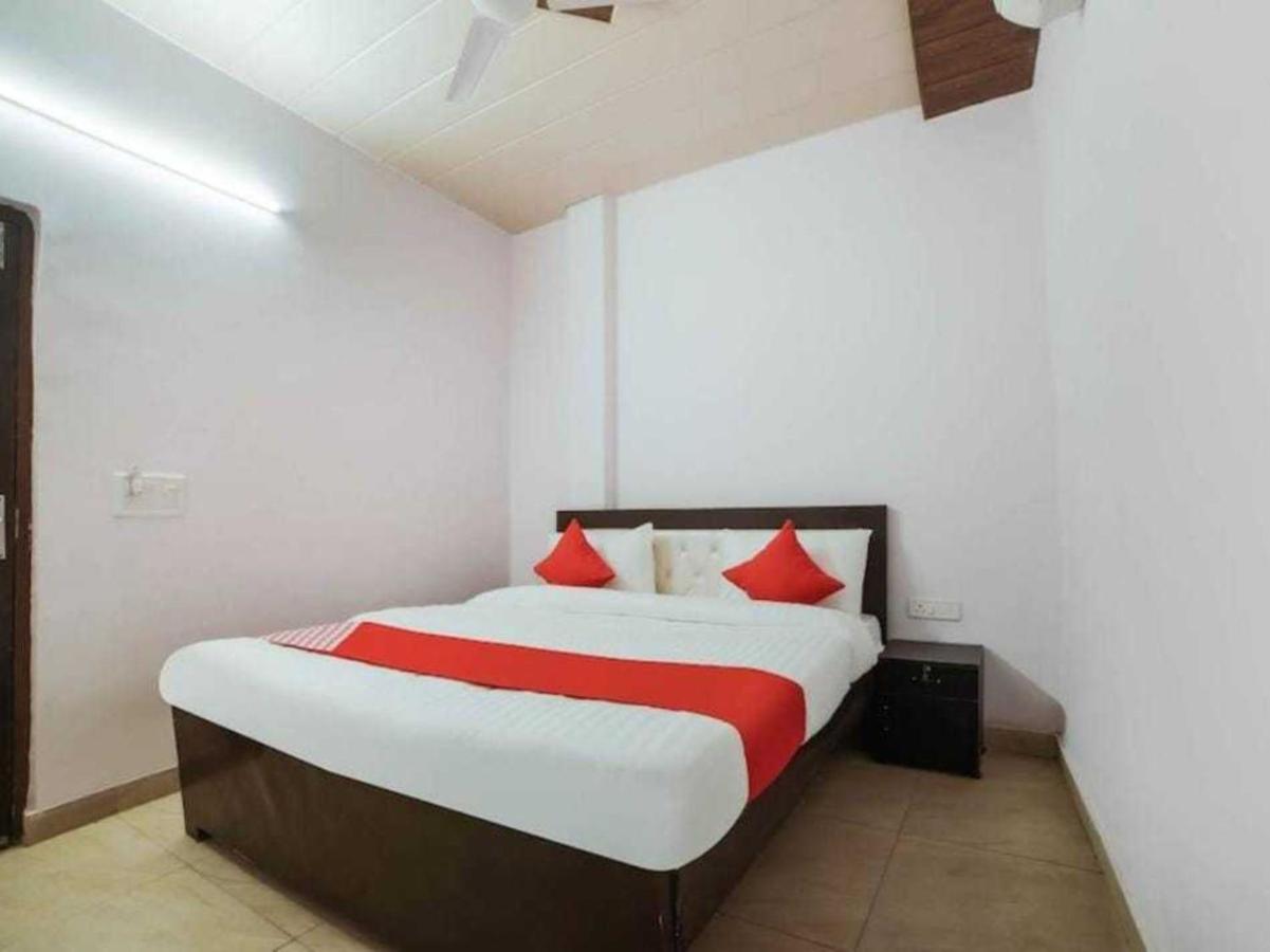 Hotel O Kl Khari Near Ashoka Park Mein Metro Нью-Дели Экстерьер фото